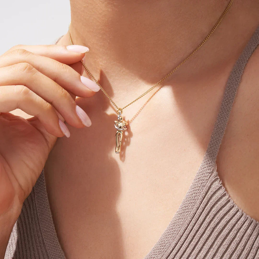 Eternal embrace necklace