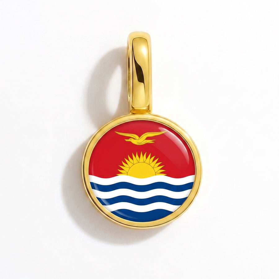 Charm - Flag Round – Gold