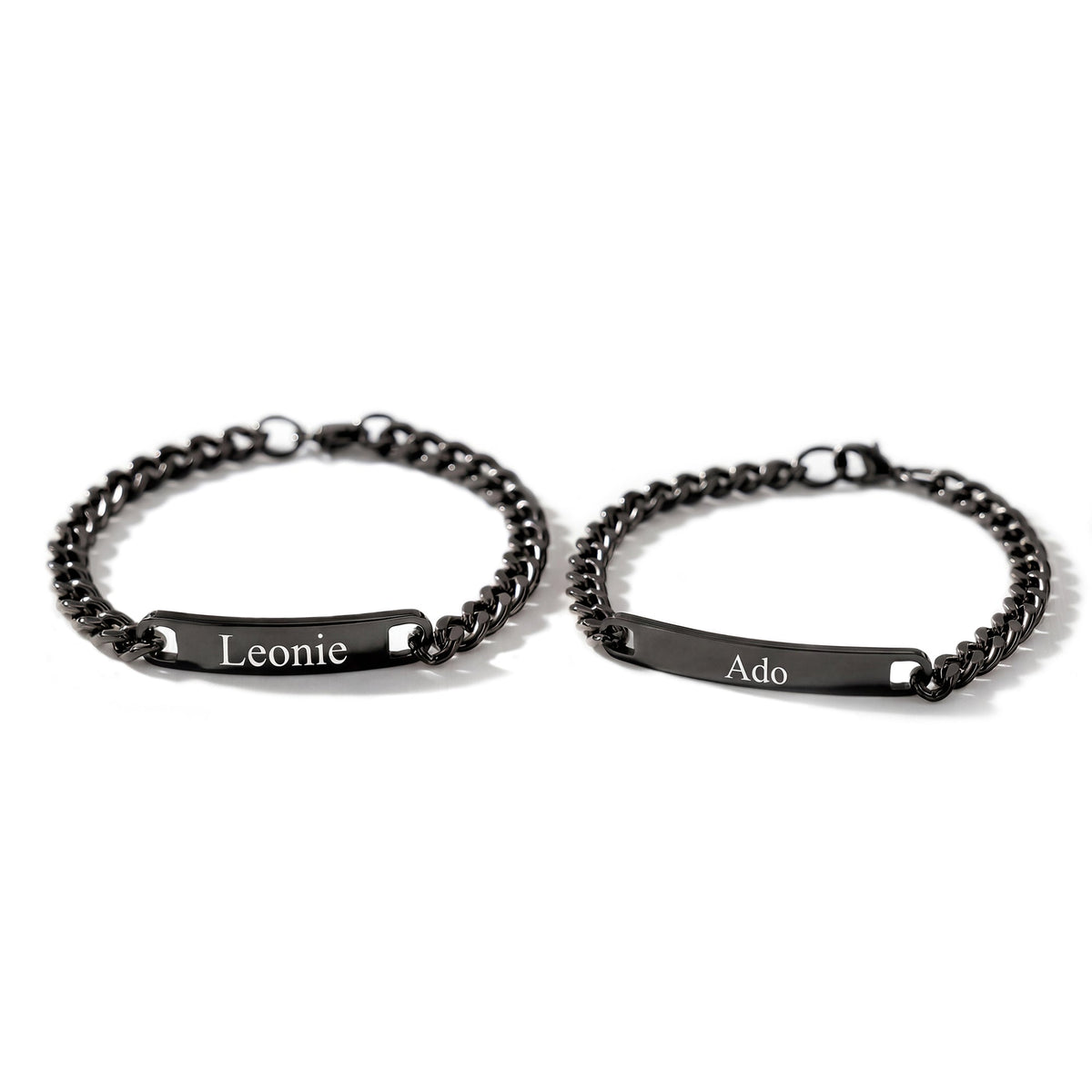 Partner bracelets with engraving