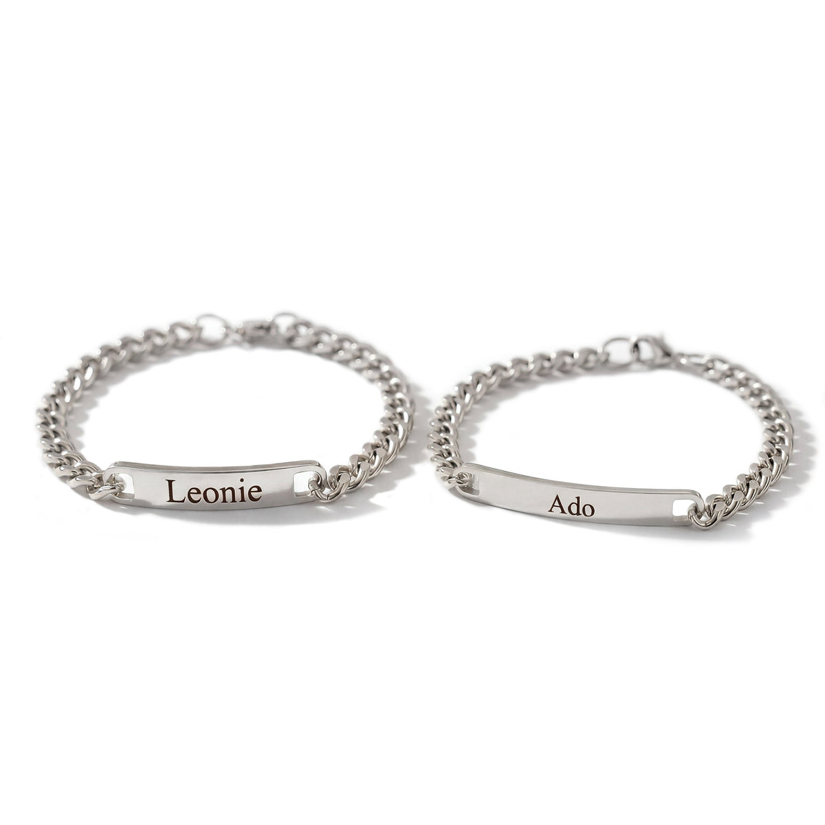 Partner bracelets with engraving