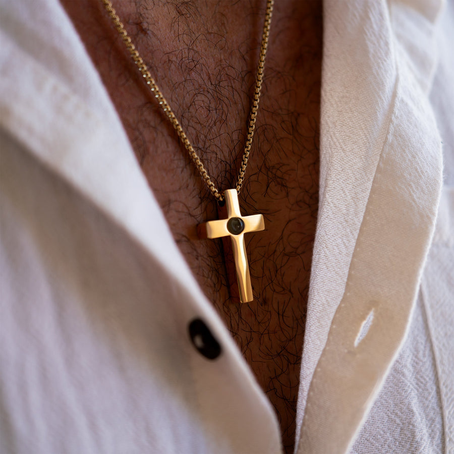 Personalized photo necklace - Cross
